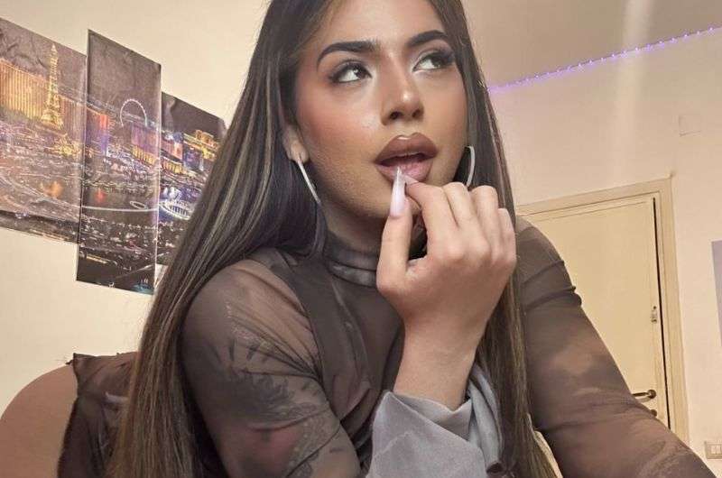 Copertina della recensione di Anita Ferrari, sito riservato ai maggiorenni